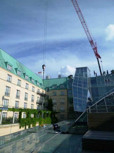 Akademie der Künstermit Kran