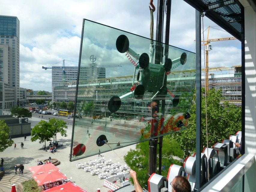 Saugbatterie mit Glasscheibe